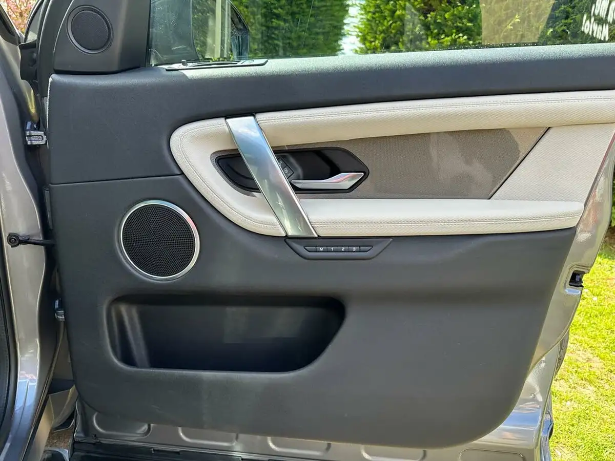 2020-land-rover-discovery-sport-20-d180-r-dynamic-se-big-34