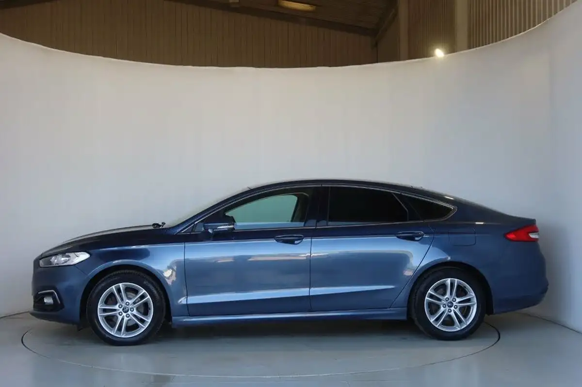 2019-ford-mondeo-20tdci-zetec-edition-ecoblue-ss-hatchback-big-9