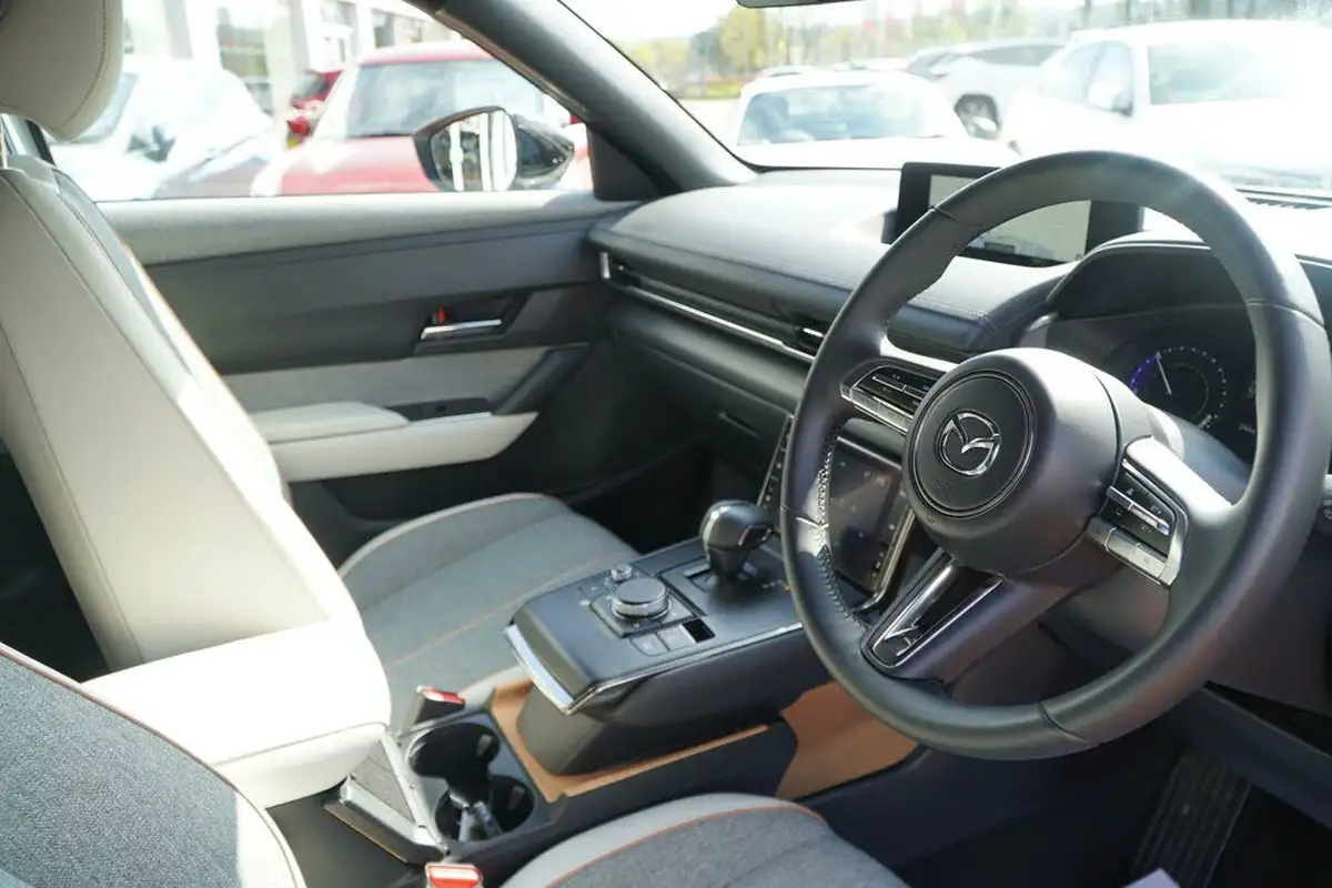 2023-mazda-mx-30-e-exclusive-line-145ps-0cc-big-16