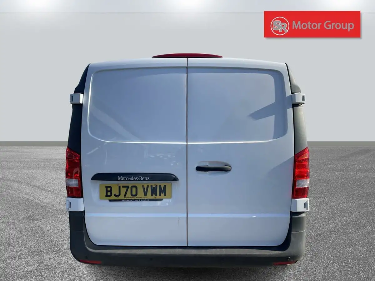 2020-mercedes-benz-vito-e-pure-l2-big-17
