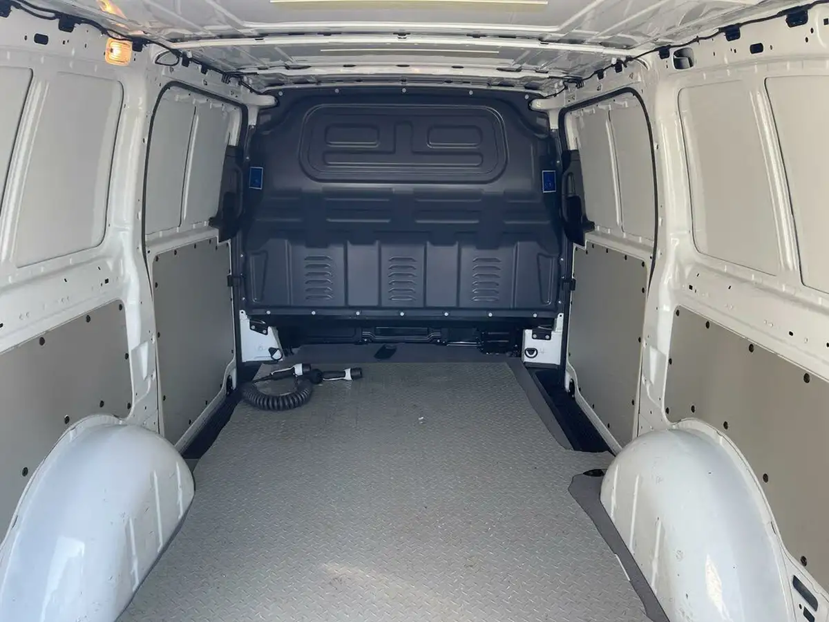 2020-mercedes-benz-vito-e-pure-l2-big-41