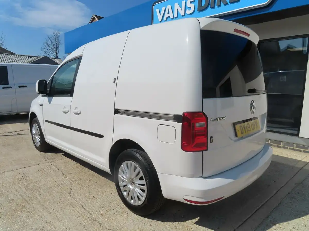 2018-volkswagen-caddy-20tdi-c20-highline-bmt-102pseu6-dsg-big-7