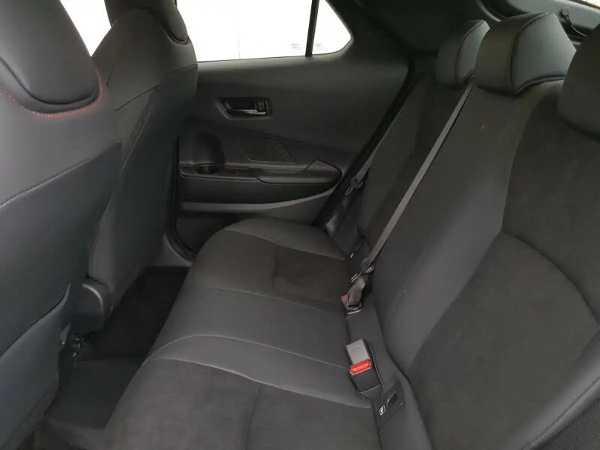 2024-toyota-c-hr-20-vvt-i-gr-sport-220bhp-plug-in-safety-packpremium-pack-big-5