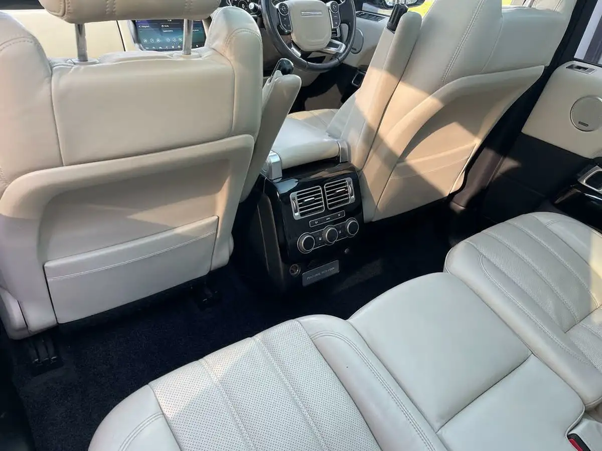 2017-land-rover-range-rover-30tdv6-vogue-258bhp-awd-big-25