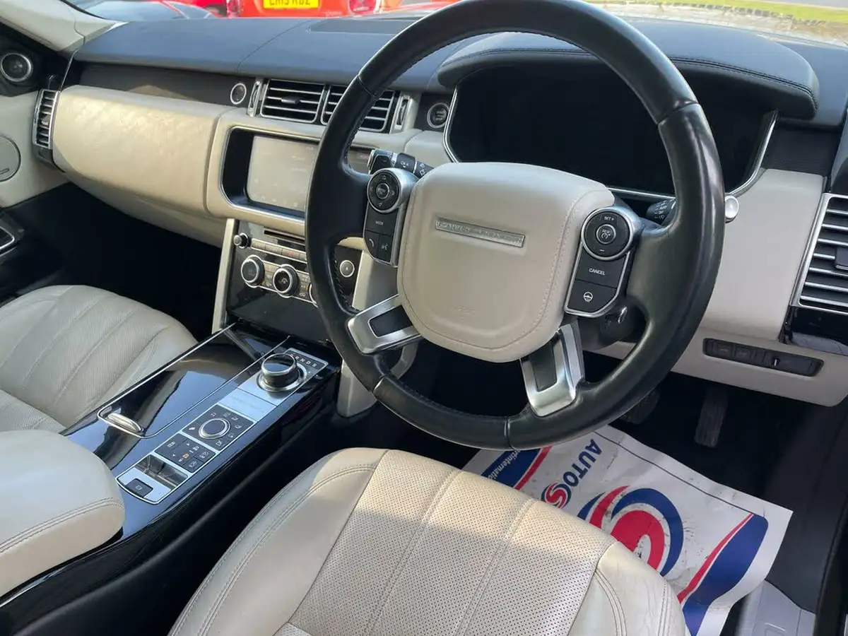 2017-land-rover-range-rover-30tdv6-vogue-258bhp-awd-big-49