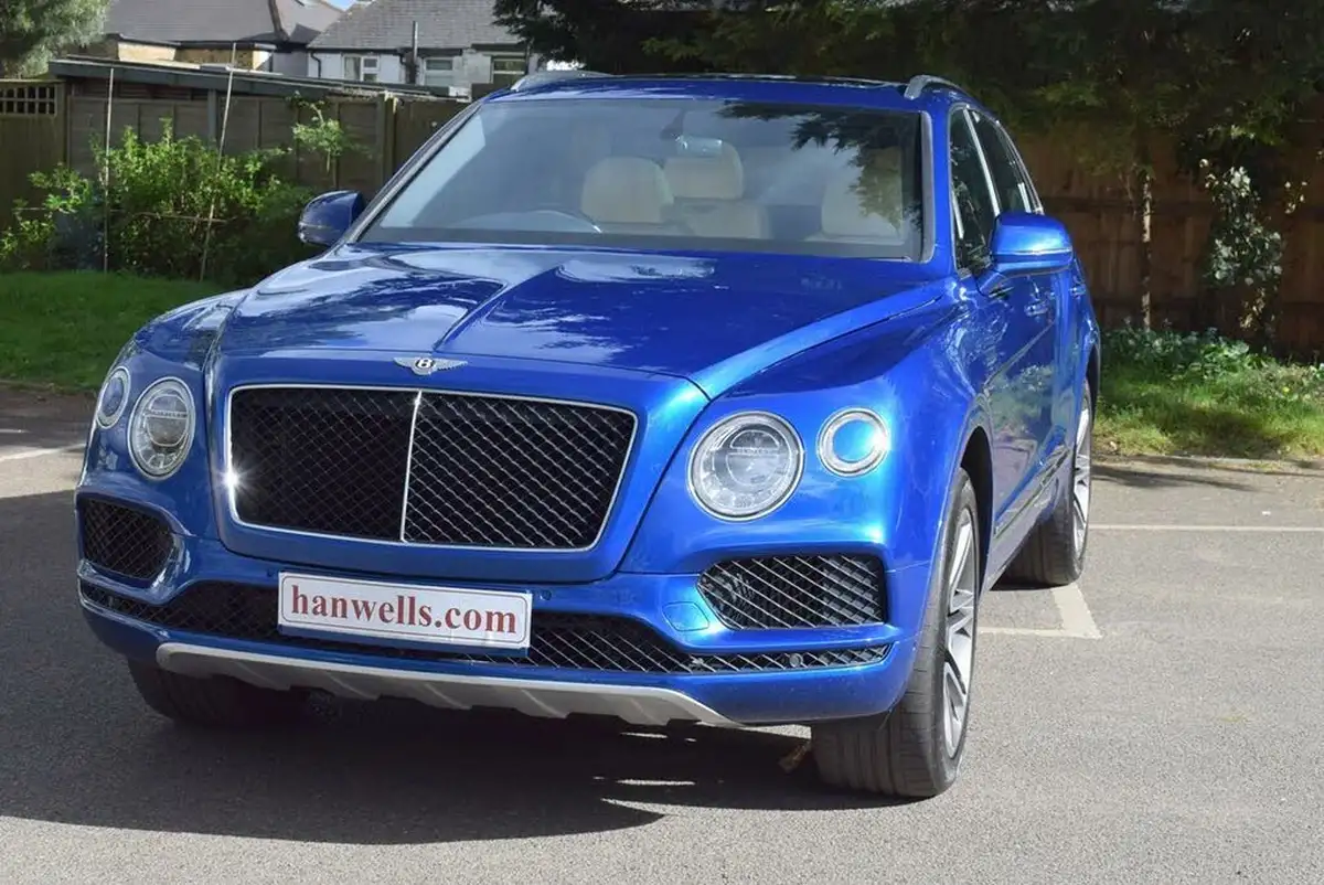 2017-bentley-bentayga-40-diesel-big-38
