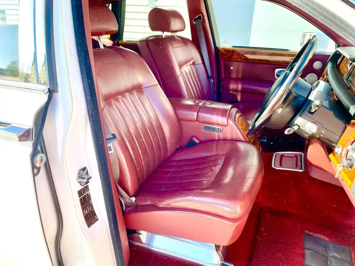 2005-rolls-royce-phantom-67-big-32