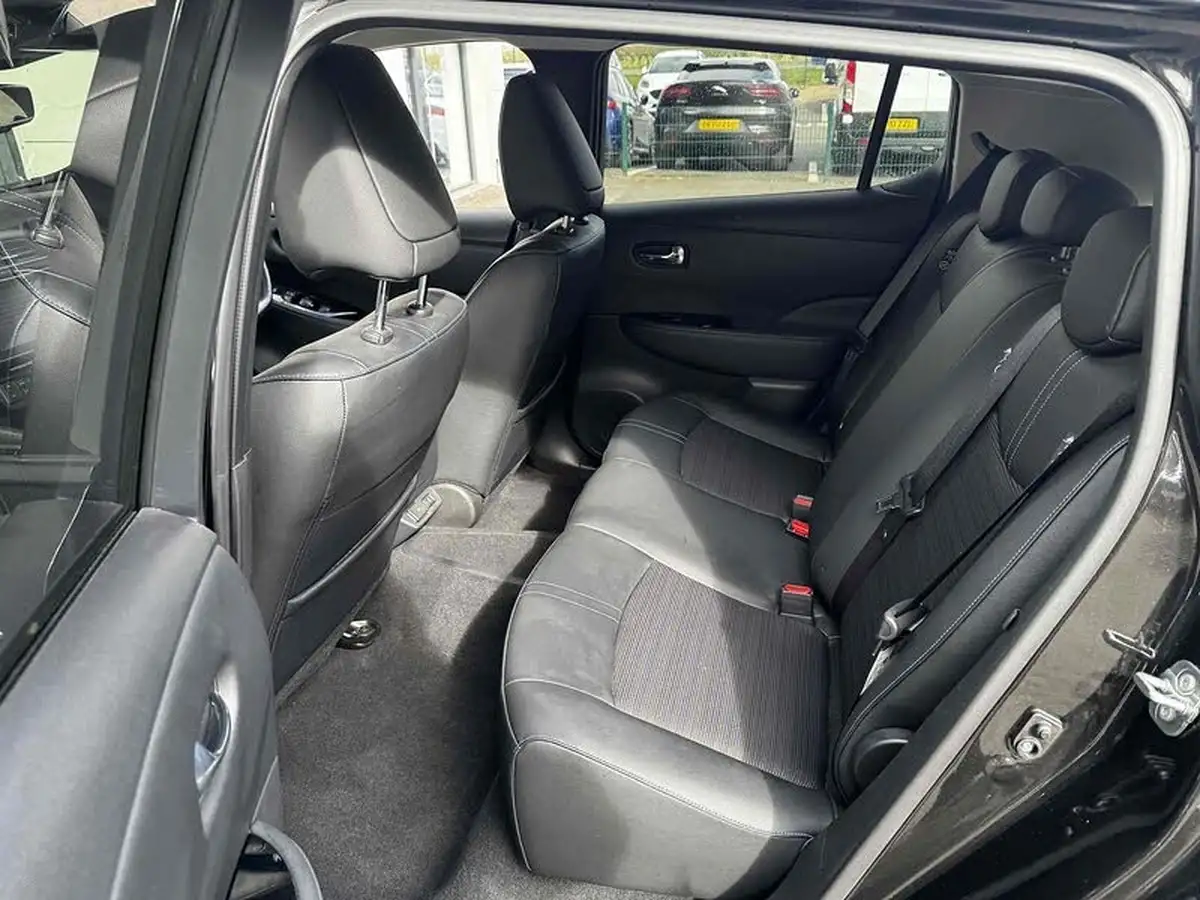 2021-nissan-leaf-e-n-connecta-big-25