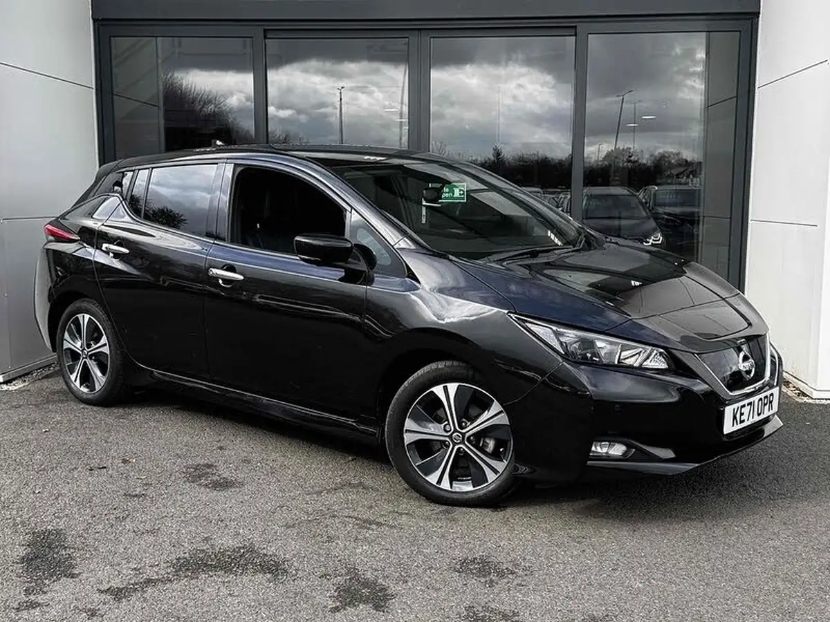 2021-nissan-leaf-e-n-connecta-big-3