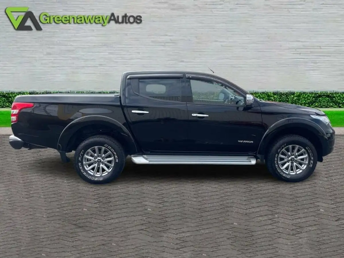 2019-mitsubishi-l200-24di-d-warrior-eu6b-auto-big-4