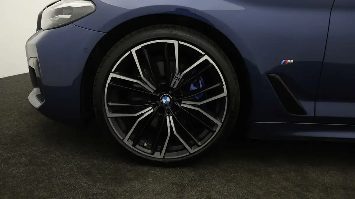 2021-bmw-5-series-20td-520d-m-sport-mht-touring-5d-big-17