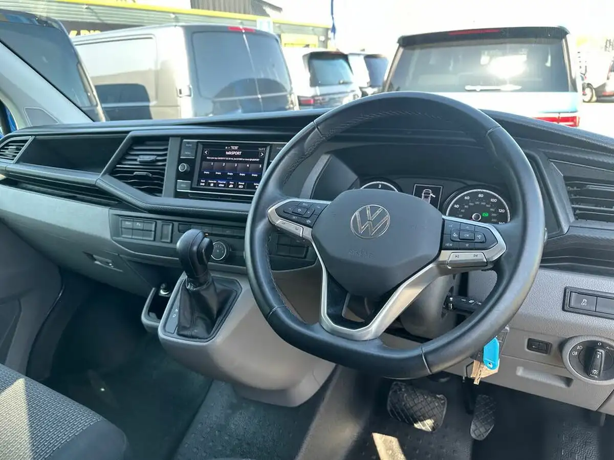 2024-volkswagen-transporter-big-23