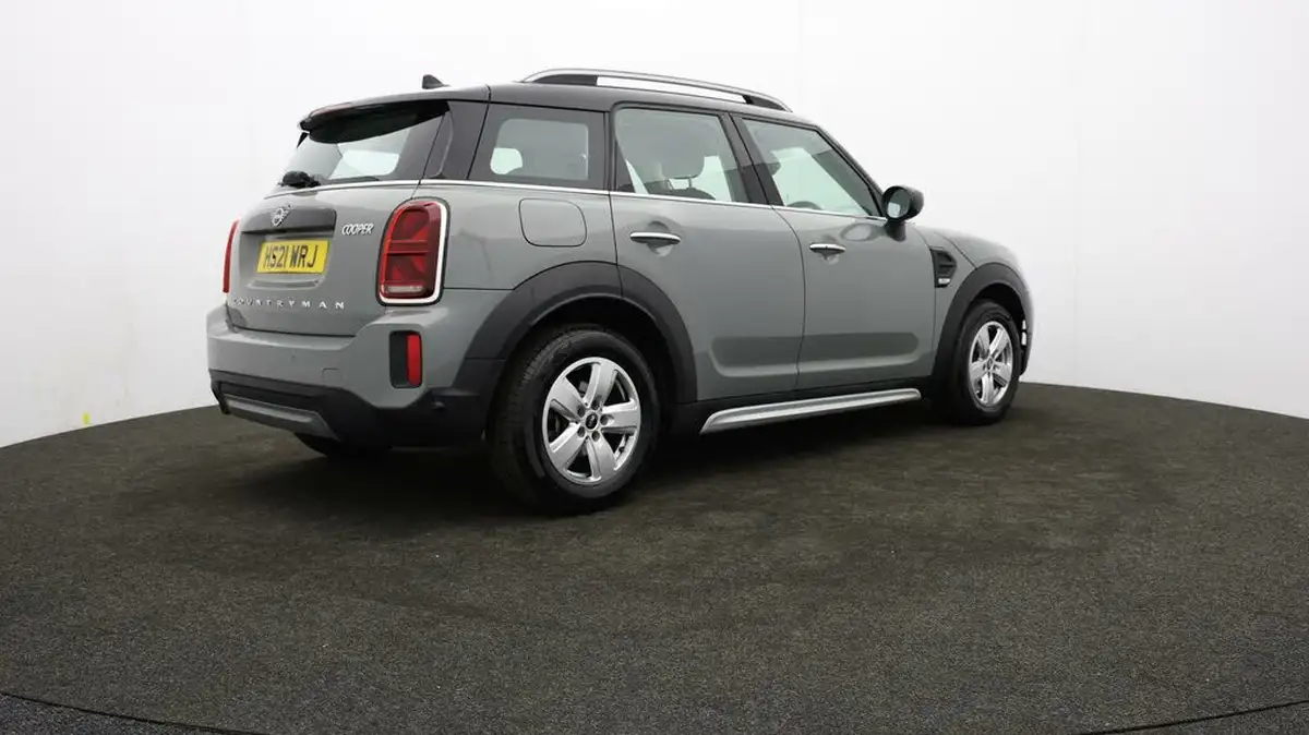 2021-mini-countryman-15-cooper-classic-big-24