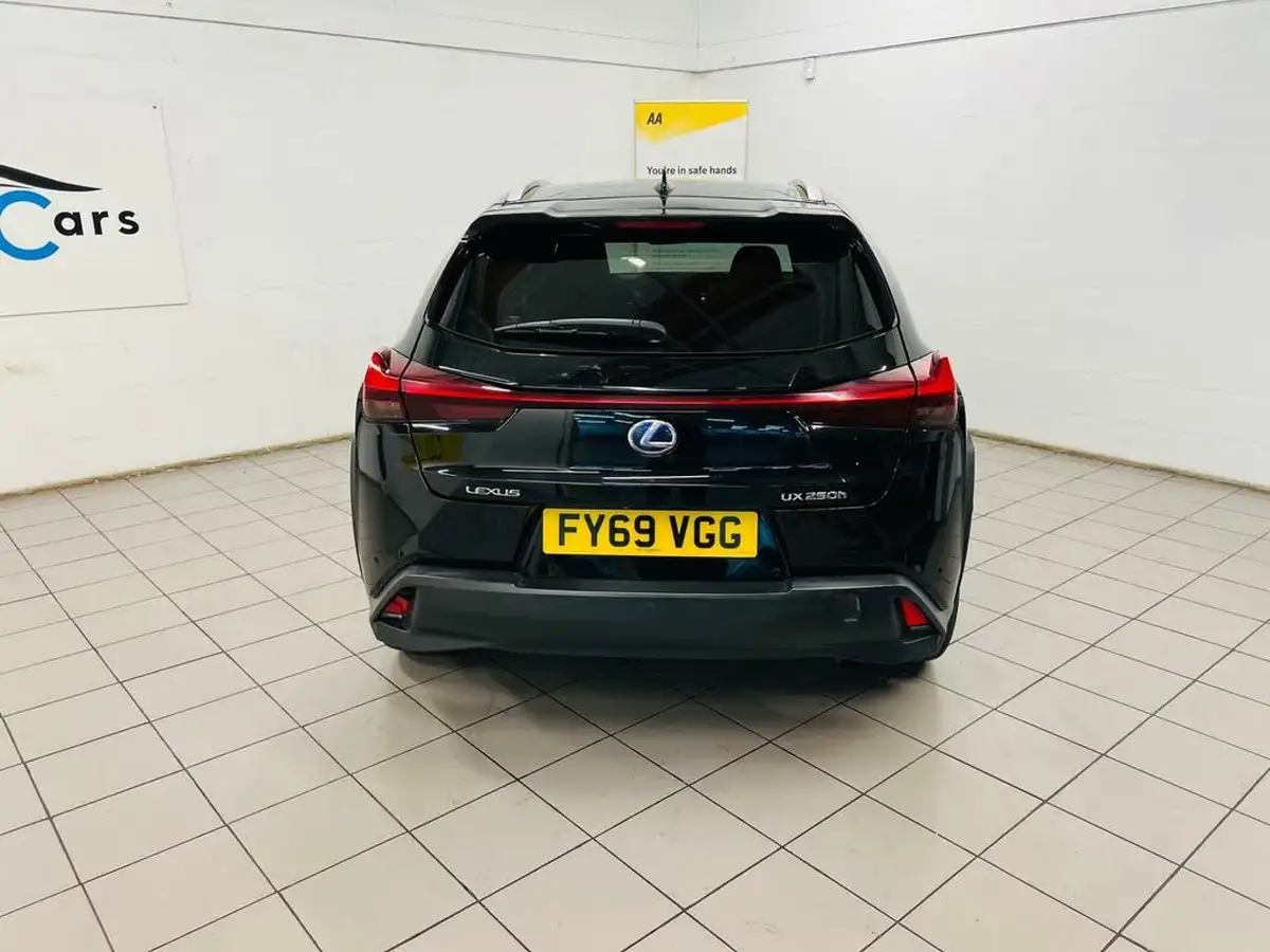 2019-lexus-ux-250h-20-ux-premium-pack-with-navigation-big-8