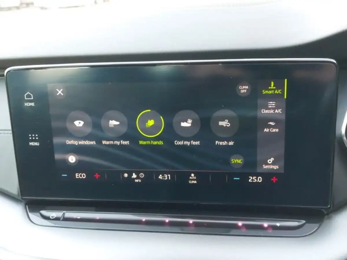2022-skoda-octavia-14-tsi-se-technology-hatchback-big-13