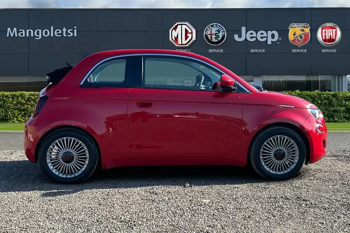 2024-fiat-500c-e-red-big-4