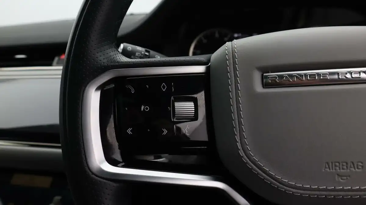 2022-land-rover-range-rover-evoque-20-d200-r-dynamic-hse-big-25