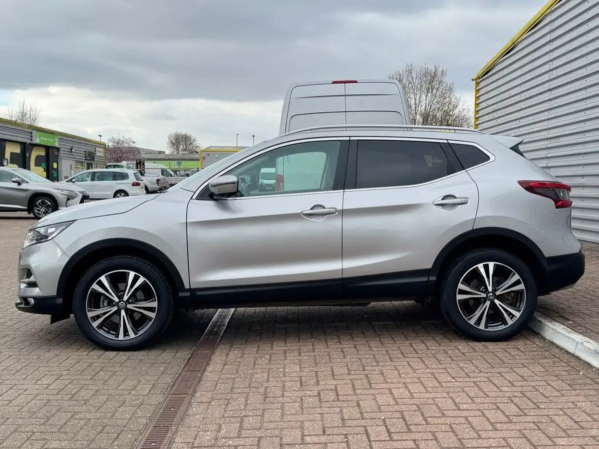 2017-nissan-qashqai-15dci-n-connecta-big-40