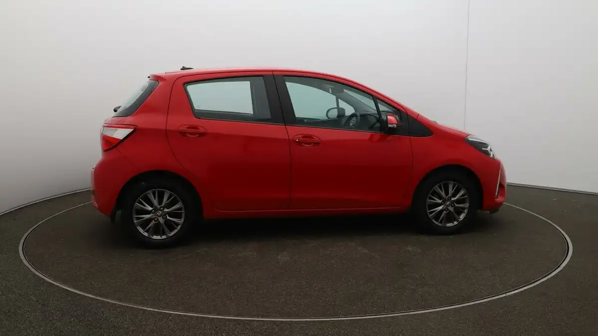 2020-toyota-yaris-10-vvt-i-icon-big-8