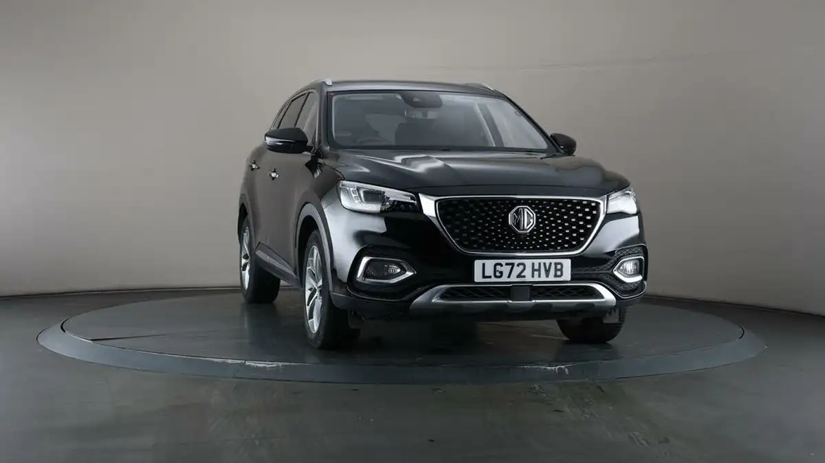 2022-mg-hs-15t-gdi-exclusive-162ps-big-42