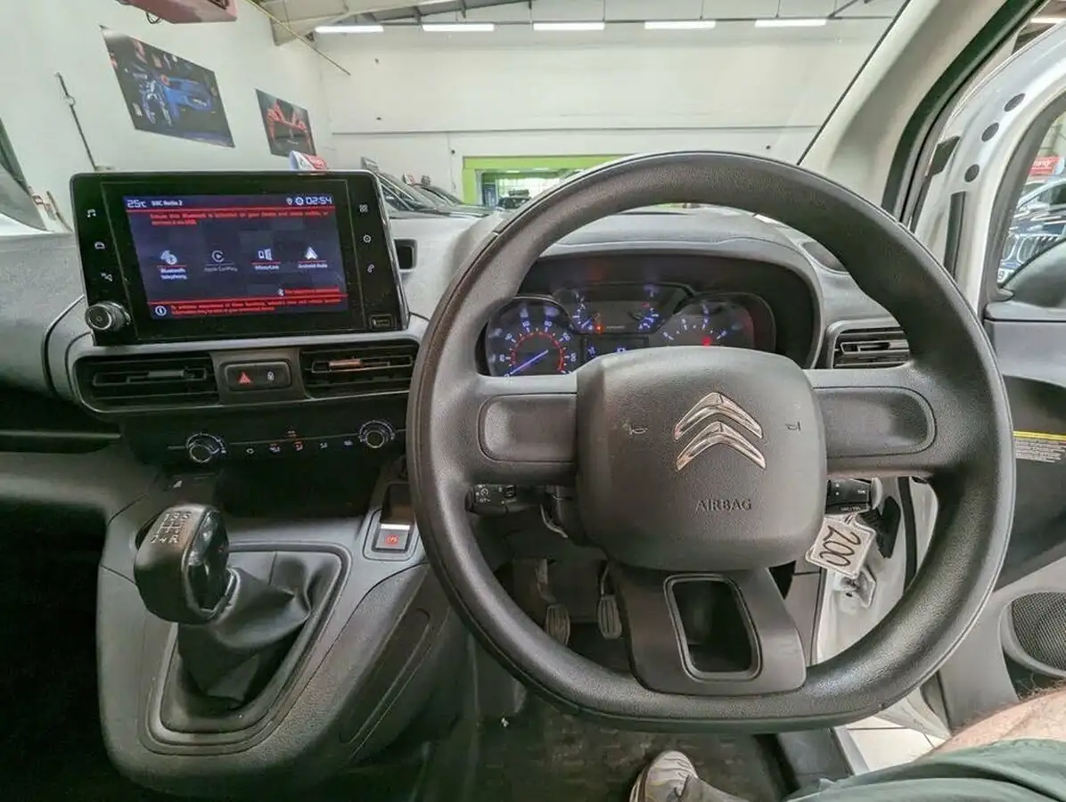 2020-citroen-berlingo-16bluehdi-650-enterprise-big-25