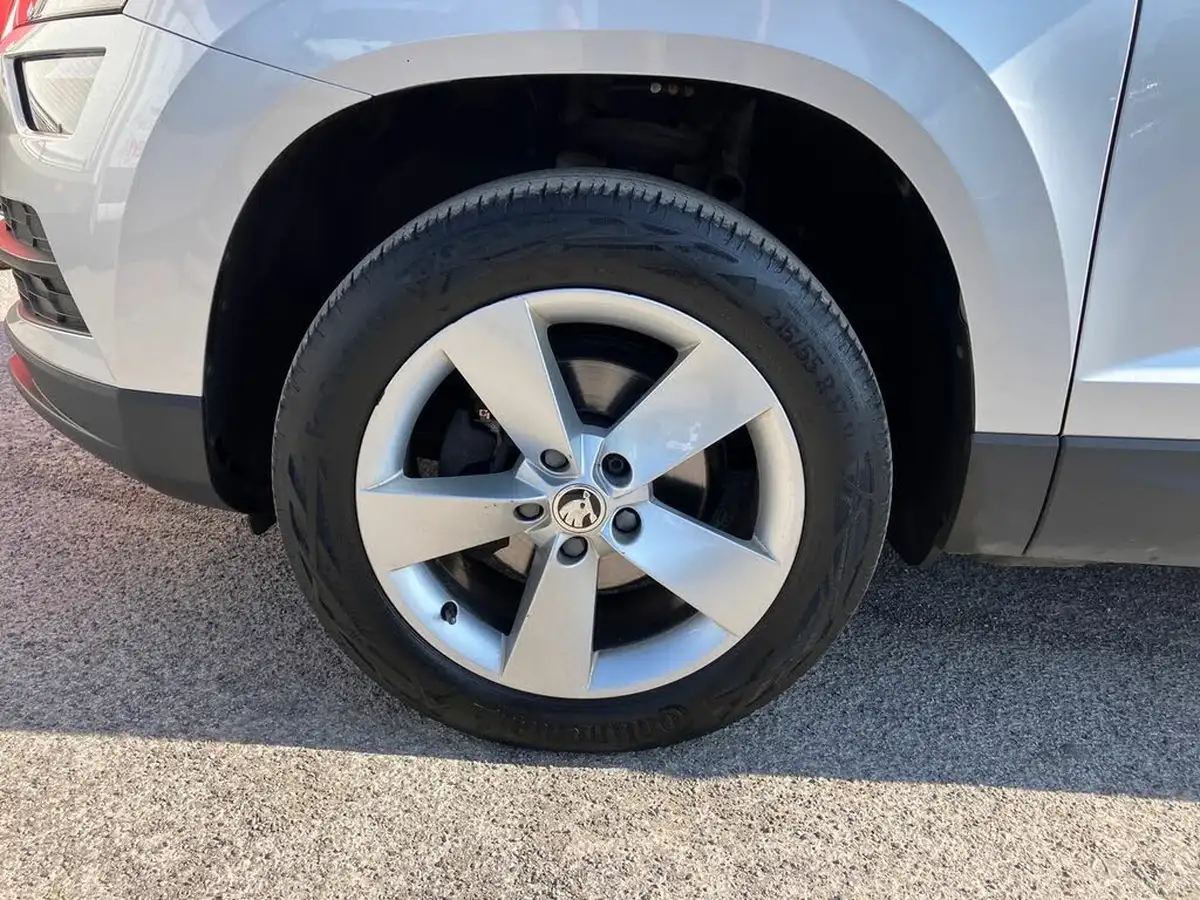 2022-skoda-karoq-10-tsi-se-big-32