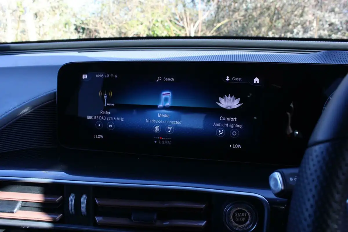 2022-mercedes-benz-eqc-e-eqc-400-amg-line-premium-plus-big-29