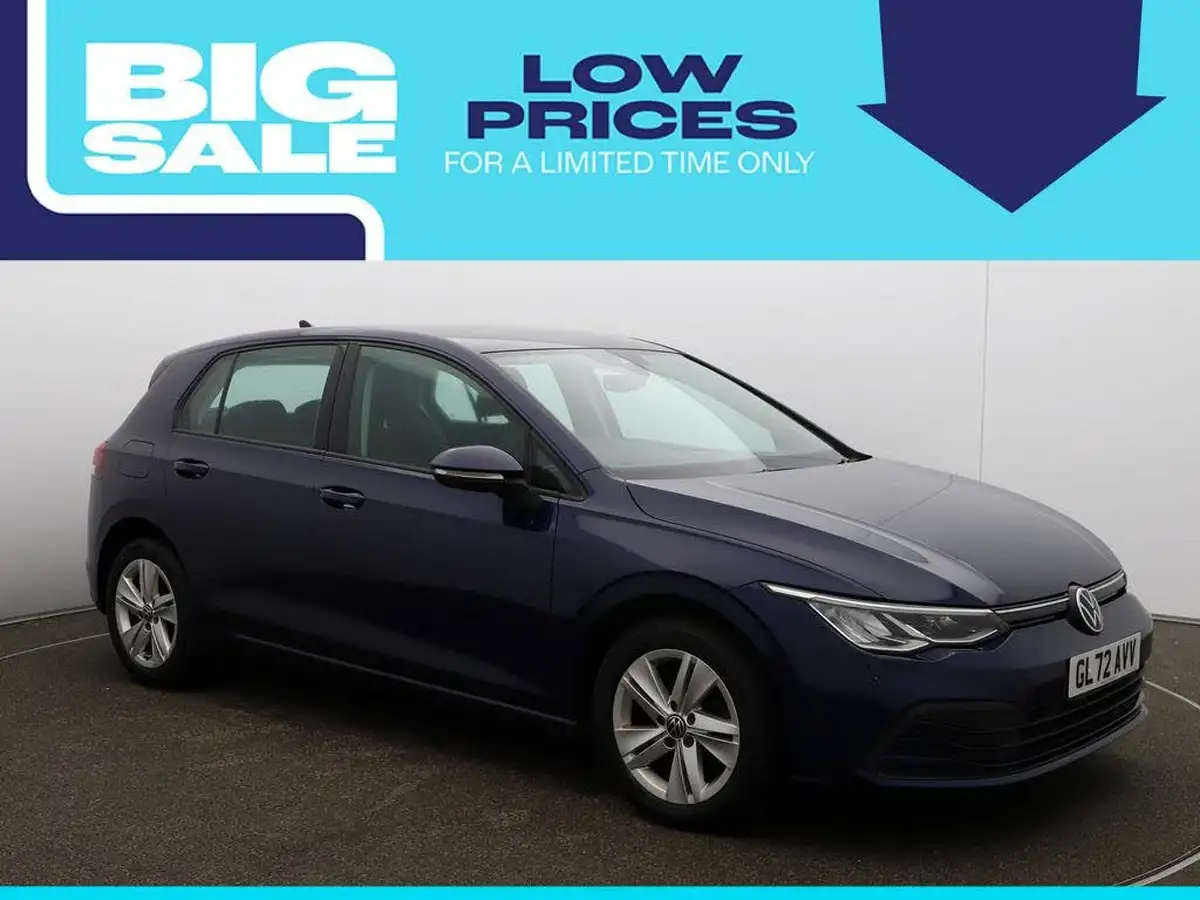 2022-volkswagen-golf-15-tsi-life-130ps-hatchback-big-0