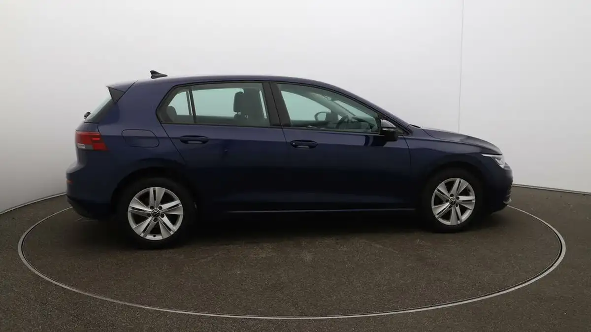 2022-volkswagen-golf-15-tsi-life-130ps-hatchback-big-41