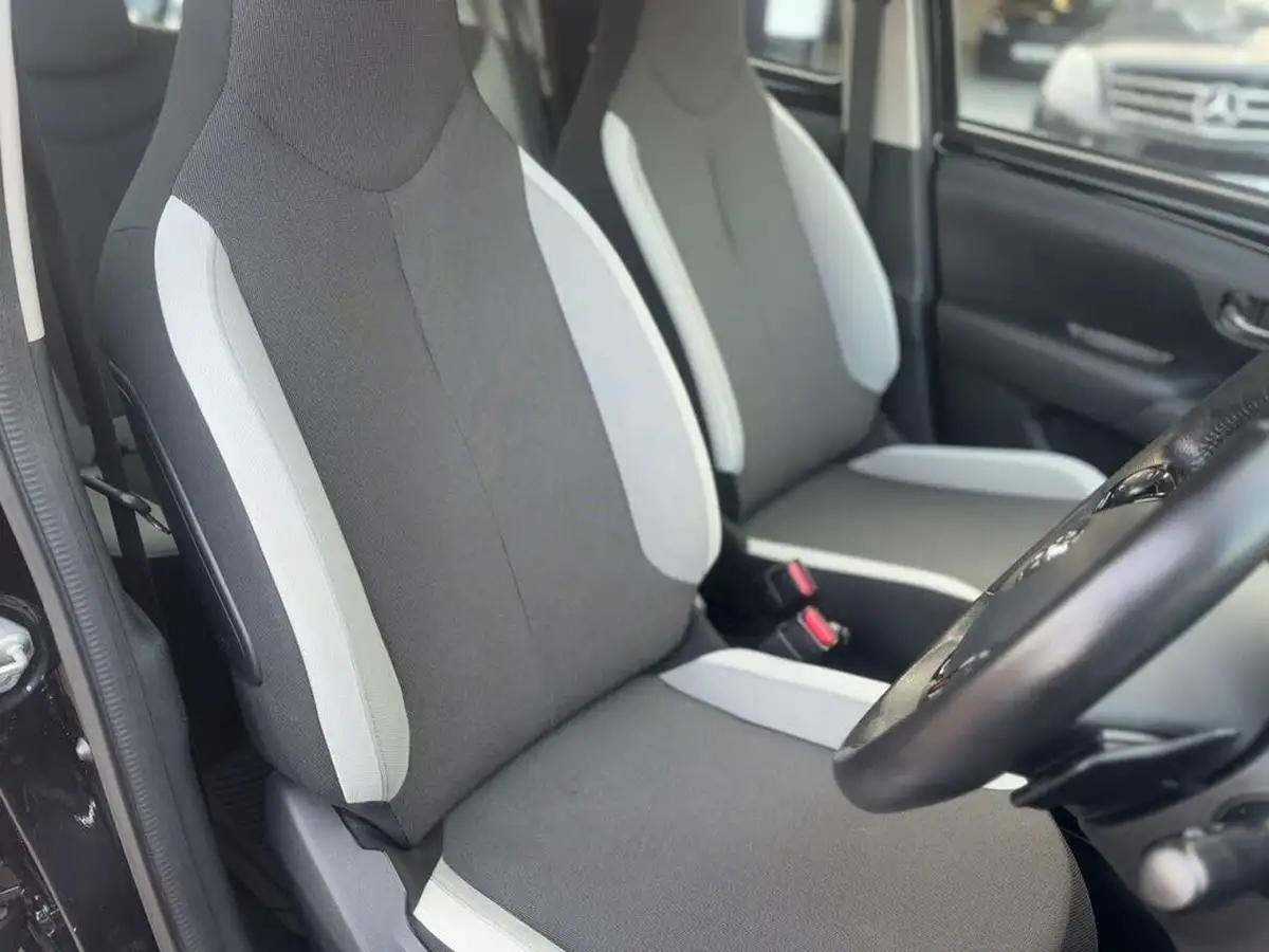2015-toyota-aygo-10-vvt-i-x-clusiv-5d-x-shift-big-8