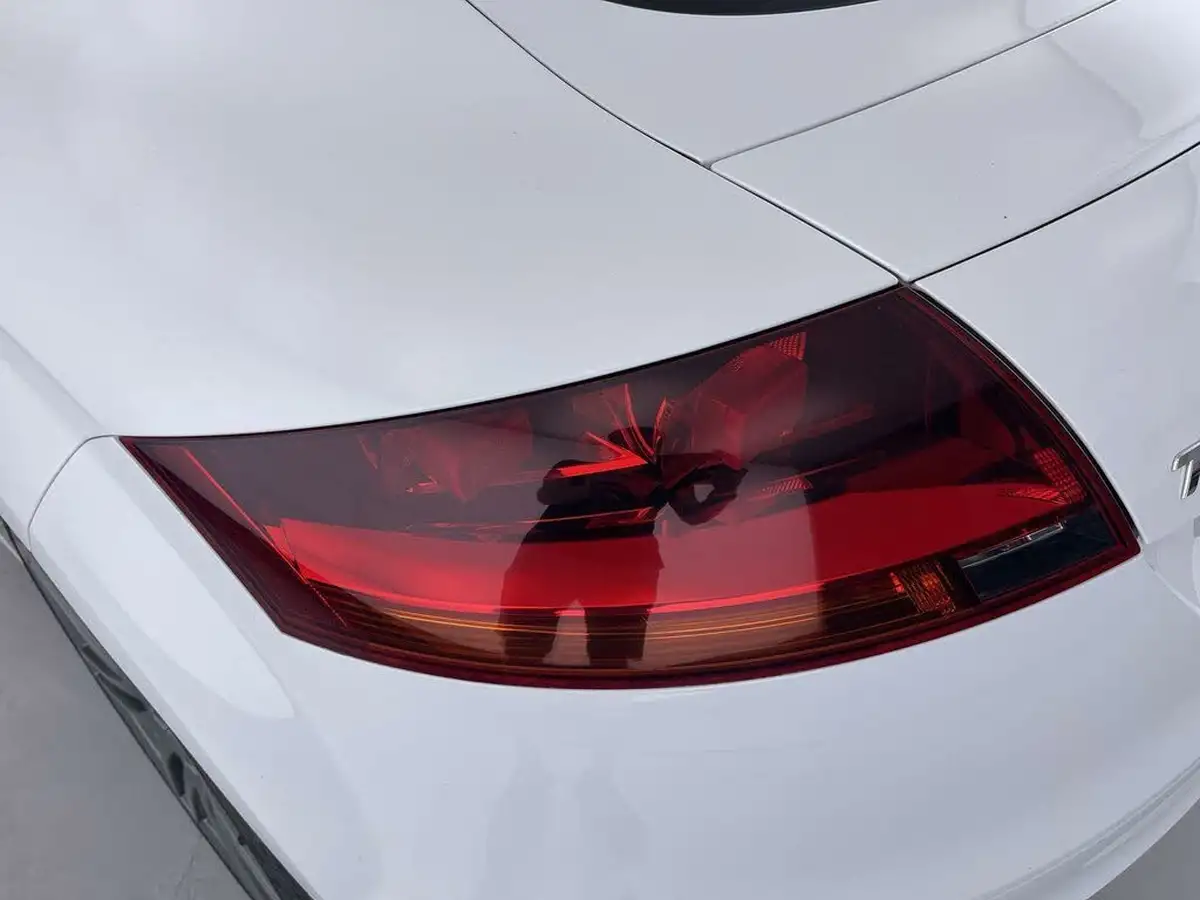 2014-audi-tt-coupe-20-tfsi-black-edition-big-48
