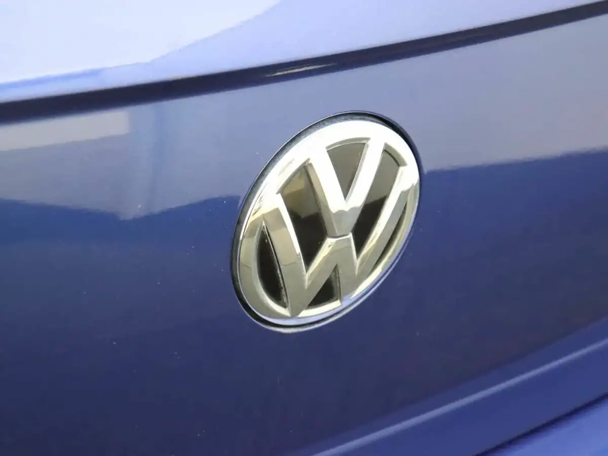 2018-volkswagen-polo-10-se-75ps-big-38