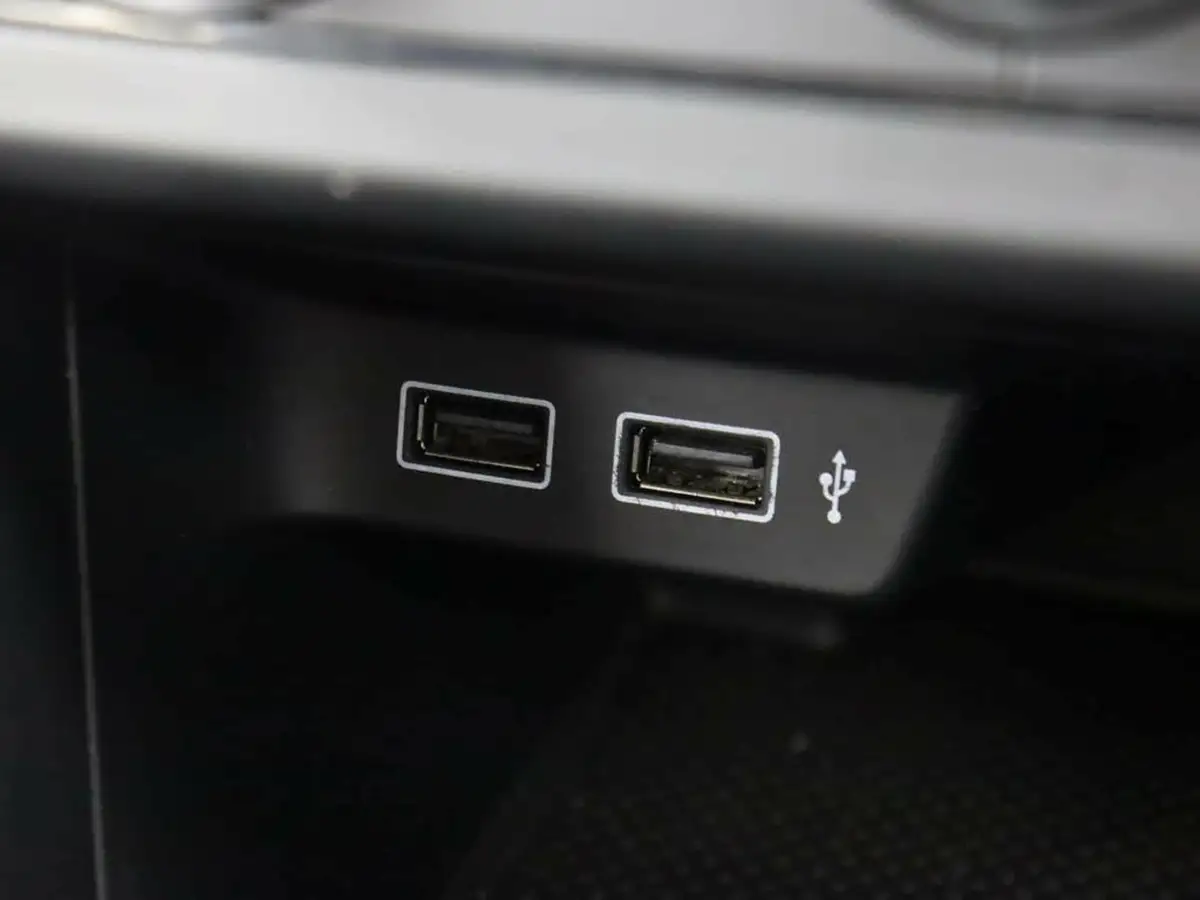 2018-volkswagen-polo-10-se-75ps-big-34
