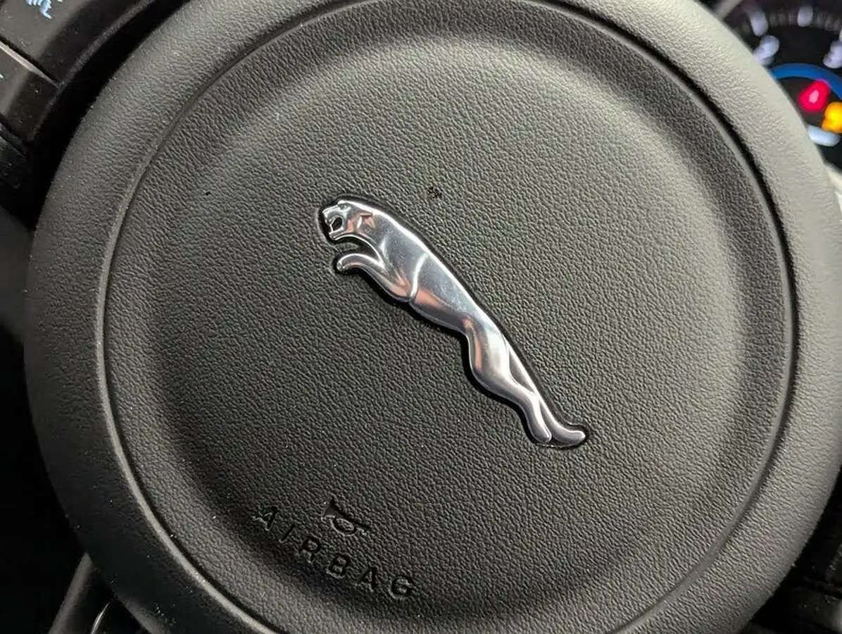 2019-jaguar-xf-20td-r-sport-180ps-ss-saloon-4d-auto-big-21