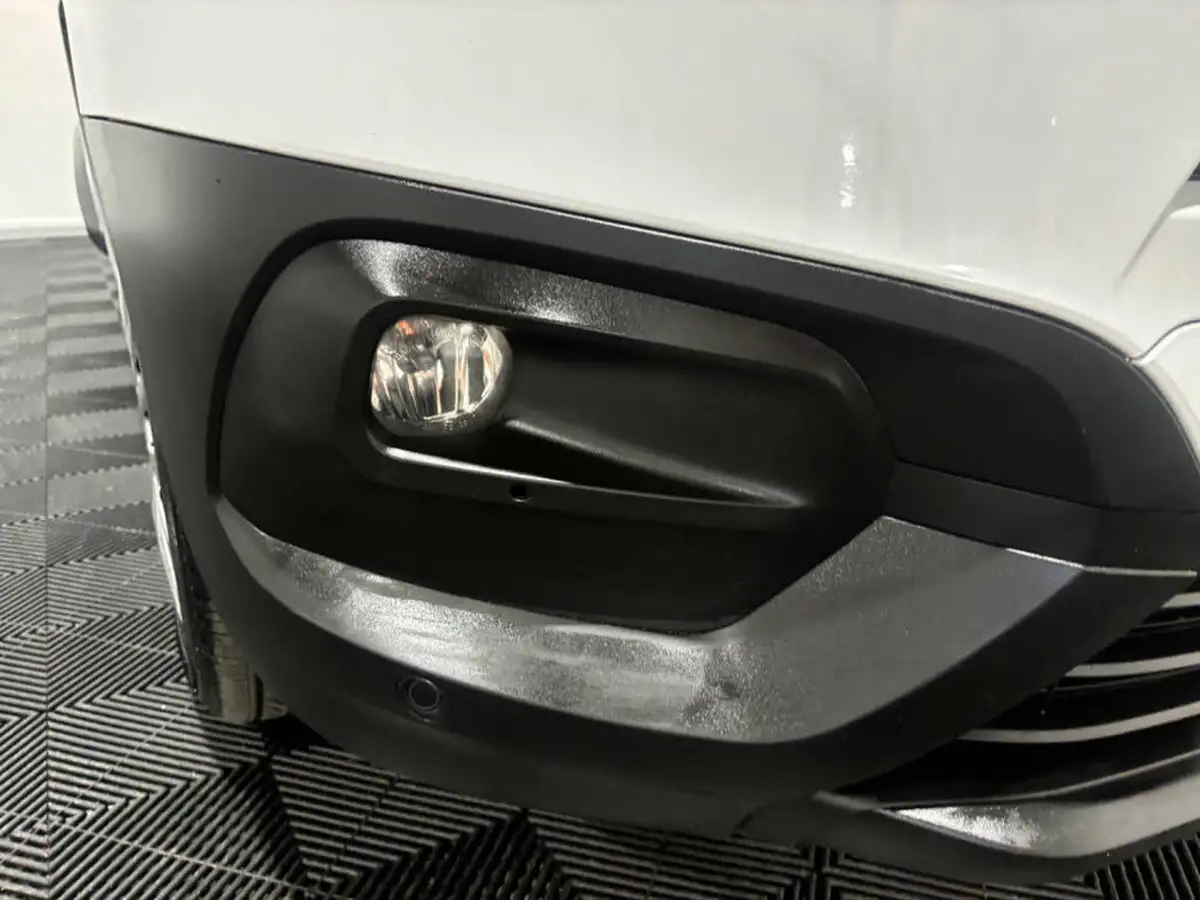 2023-toyota-proace-city-15d-icon-l1-big-6