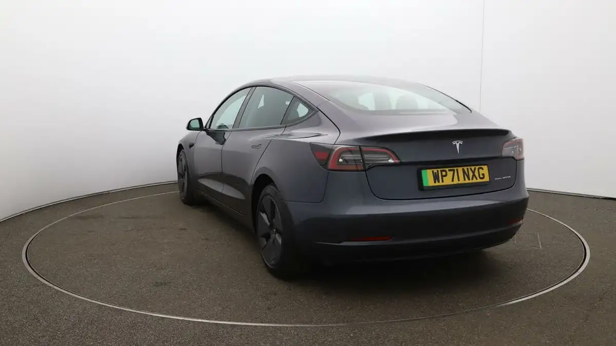 2021-tesla-model-3-e-long-range-awd-big-53