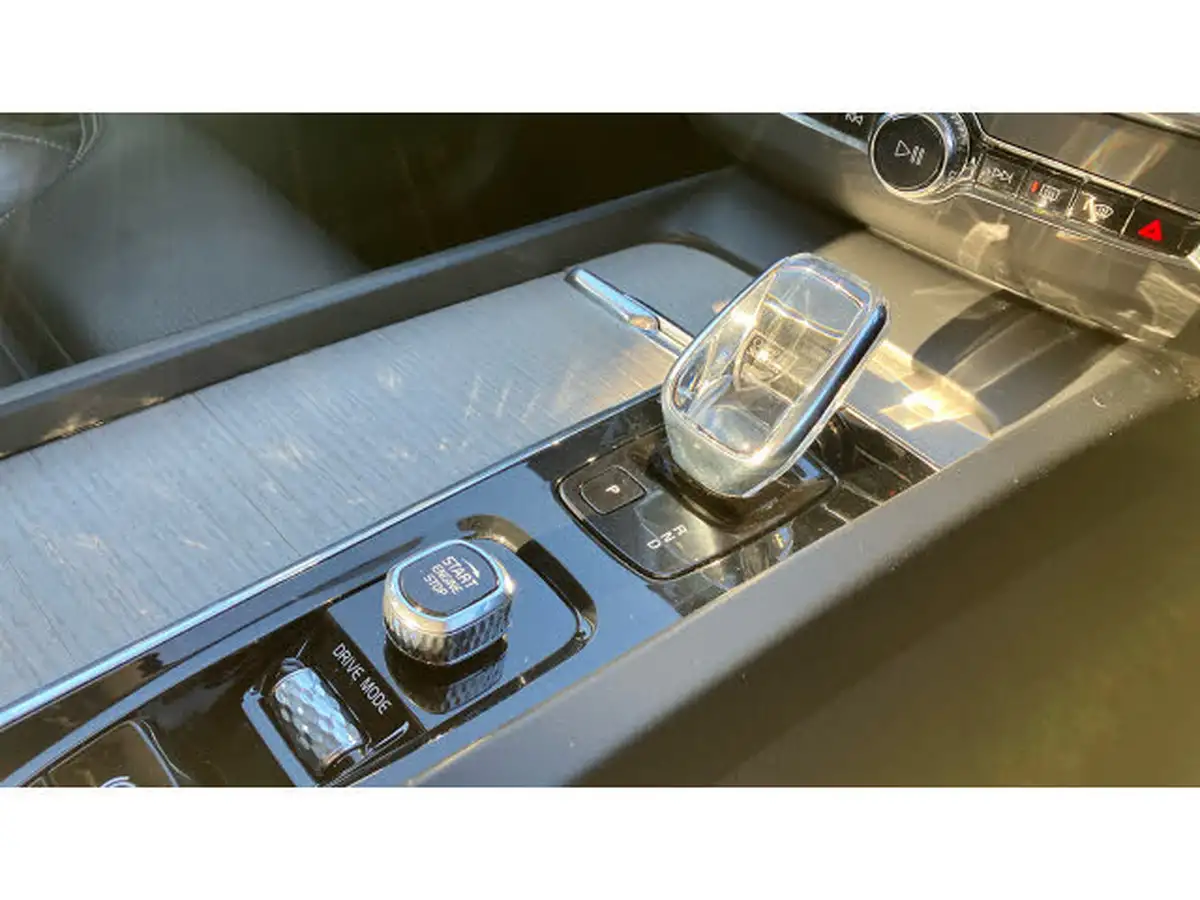 2020-volvo-xc60-20td-b5-inscription-big-23