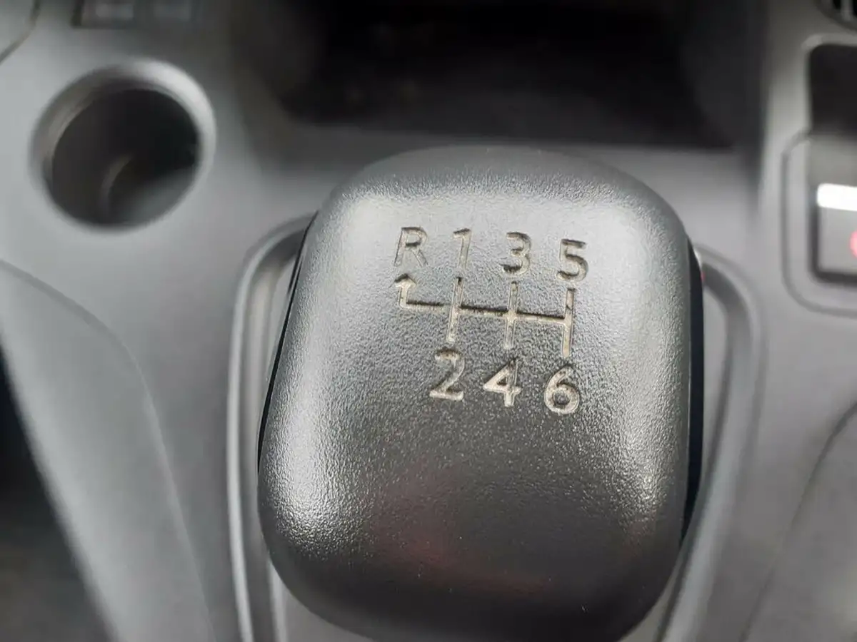 2022-peugeot-partner-15-bluehdi-1000-professional-premium-100pseu6d-big-22