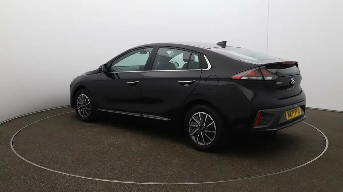 2021-hyundai-ioniq-e-premium-electric-100kw-big-54
