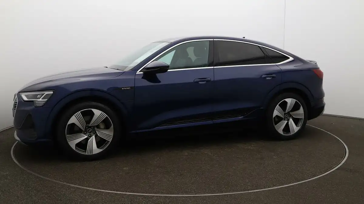 2022-audi-e-tron-55e-s-line-sportback-big-59
