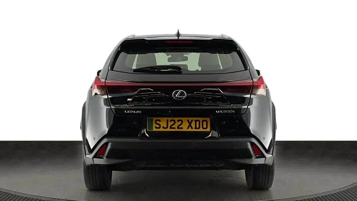 2022-lexus-ux-300e-e-ux-201bhp-big-4
