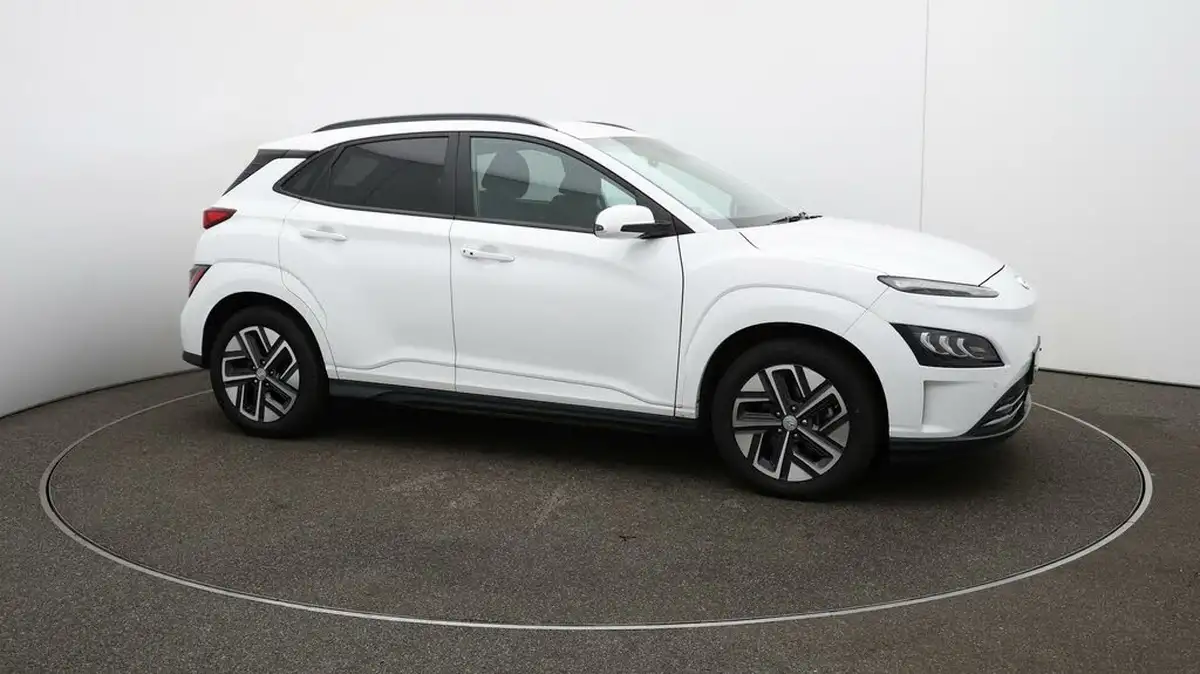 2022-hyundai-kona-e-premium-204ps-64kwh-7kw-obc-big-40