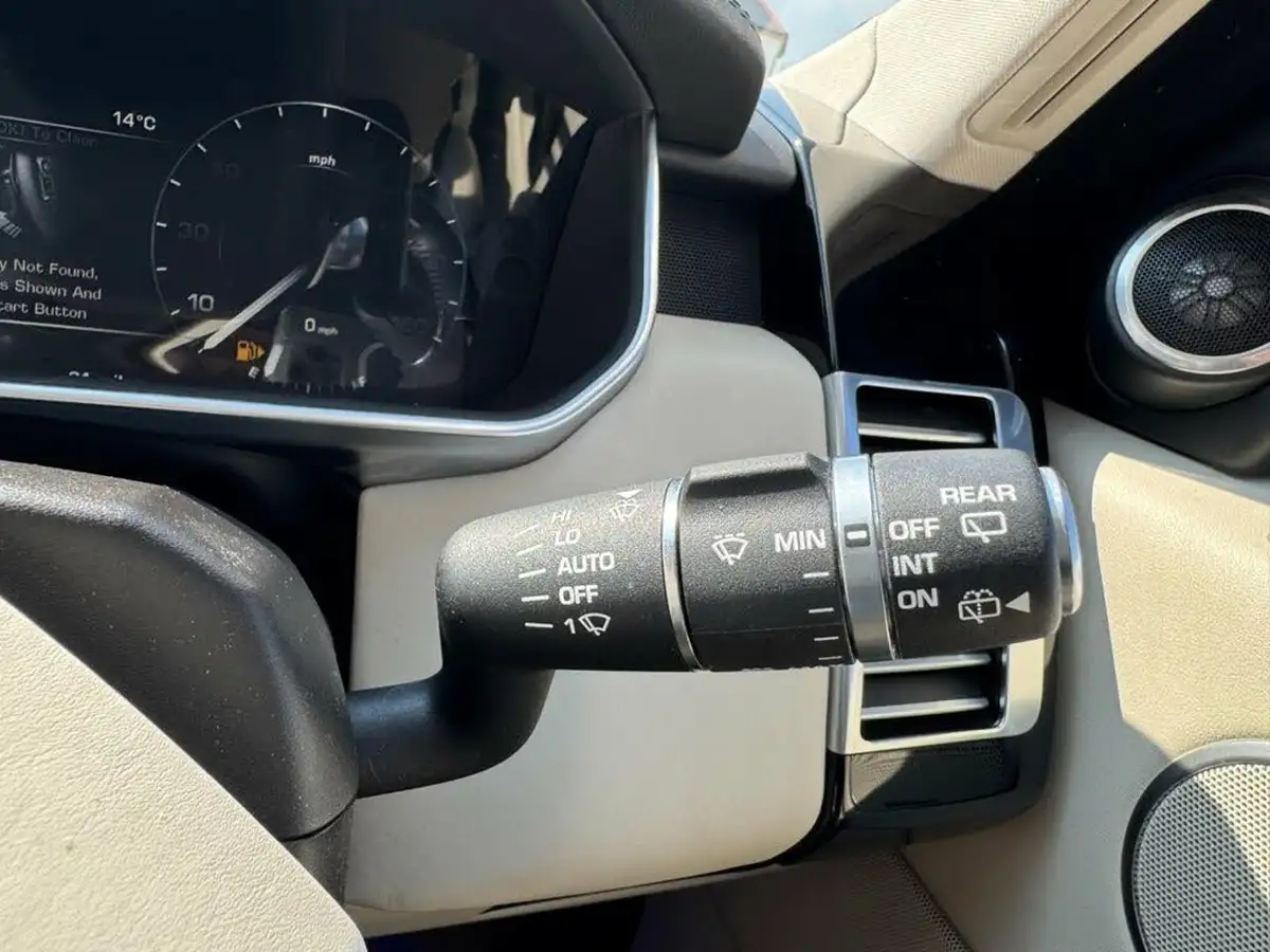 2014-land-rover-range-rover-44-sdv8-vogue-44sd-v8-339bhp-ss-big-19