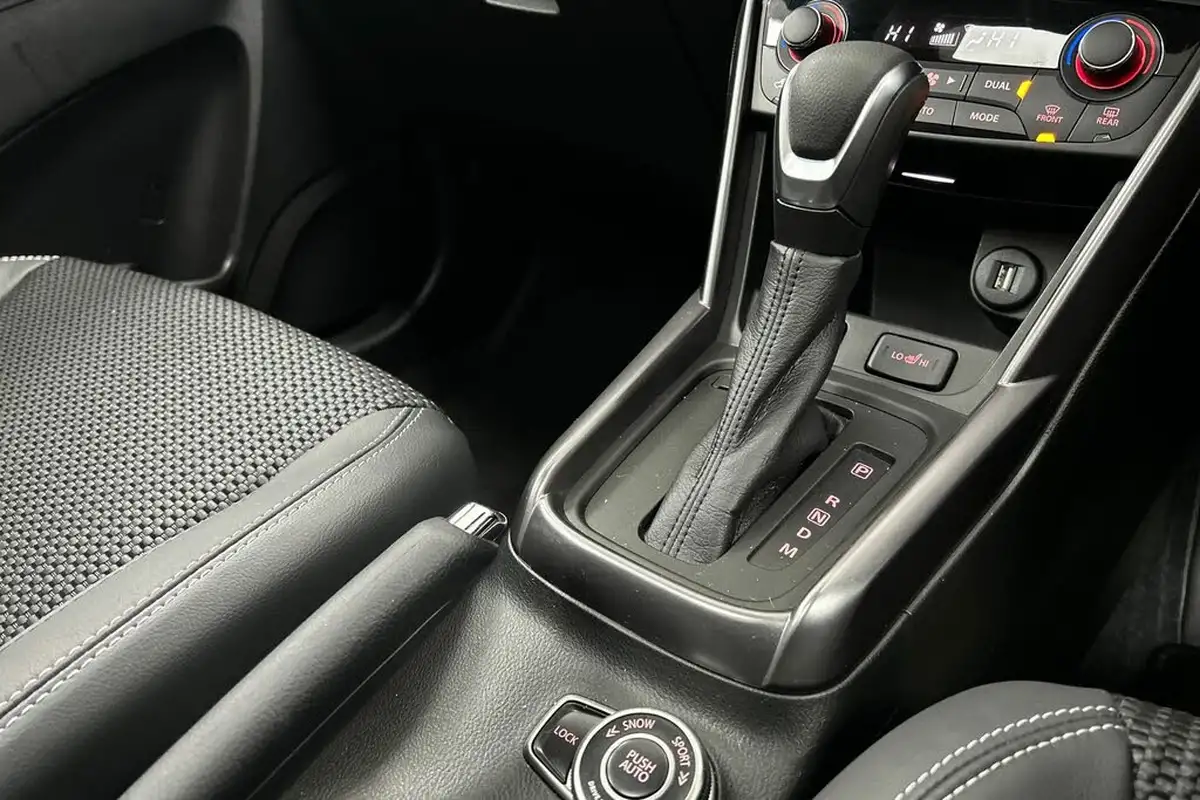 2024-suzuki-s-cross-15-ultra-allgrip-big-18
