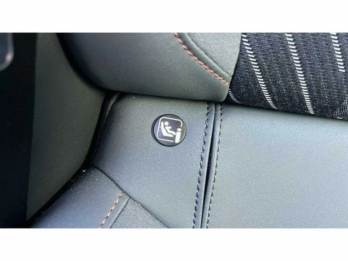 2024-cupra-formentor-15-e-hybrid-vz-first-edition-big-13