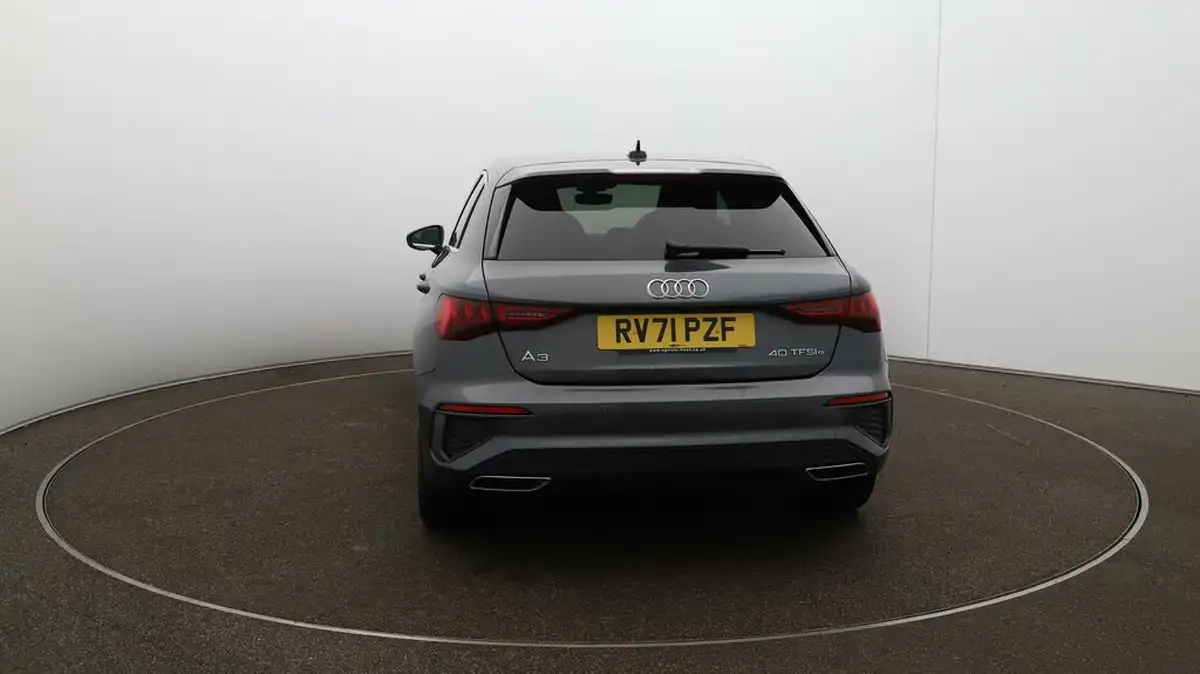 2022-audi-a3-14-40-tfsi-e-s-line-big-6