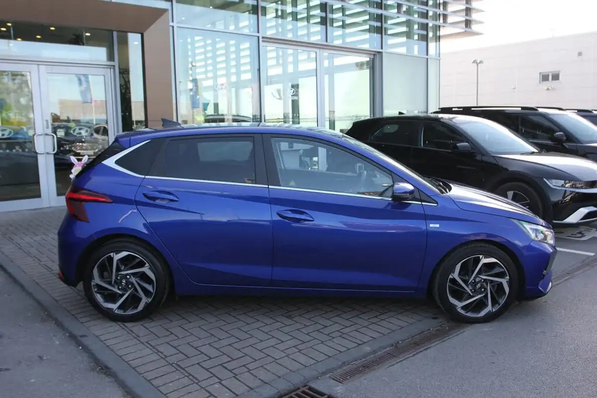 2022-hyundai-i20-10-t-gdi-premium-eclutch-imt-big-4