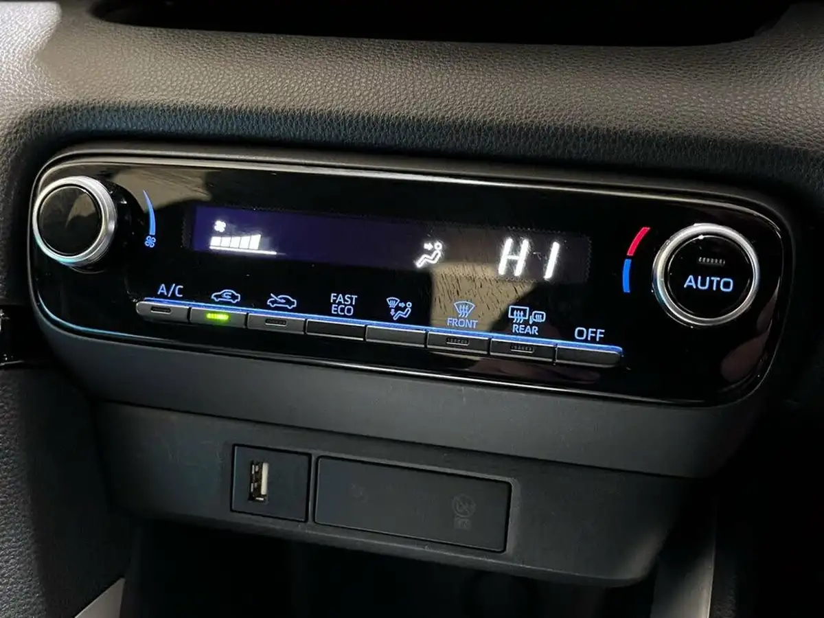 2023-toyota-yaris-15-vvt-i-design-big-24
