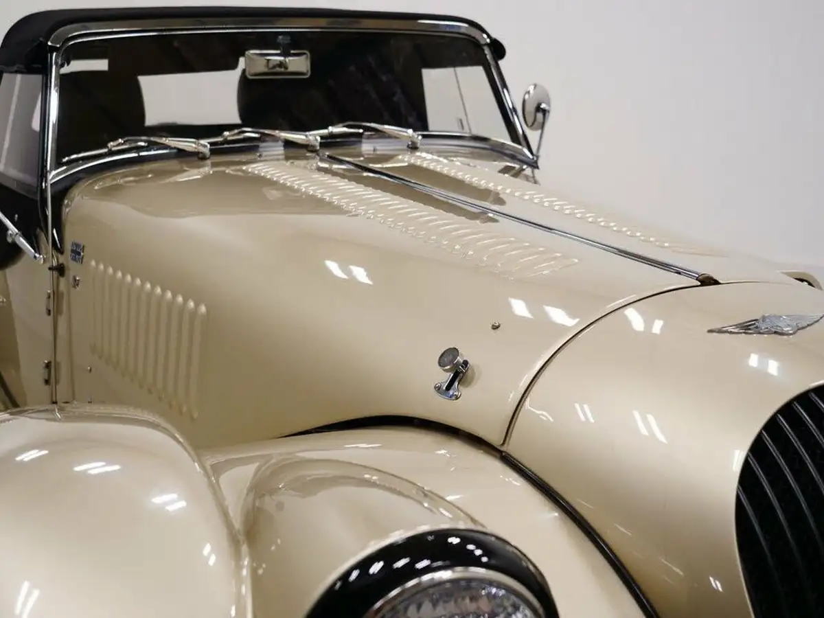 2016-morgan-roadster-37-big-62