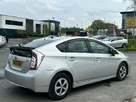 2012-toyota-prius-small-7